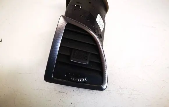 Opel Astra J Dash center air vent grill 13300552