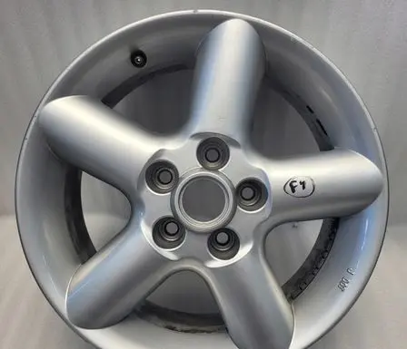 Nissan Qashqai R16 alloy rim 
