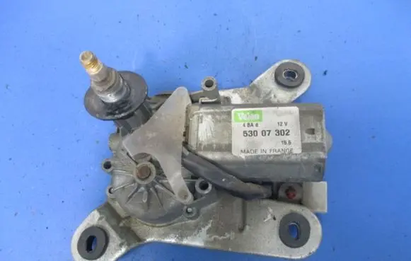Honda Civic Rear window wiper motor