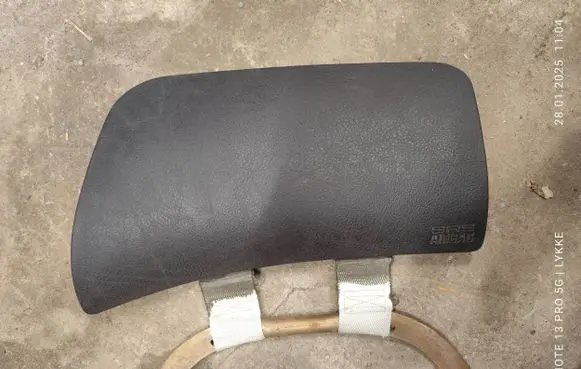 BMW 5 E39 Airbag cover 8243605 243605
