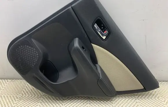 Honda CR-V Coupe rear side trim panel 