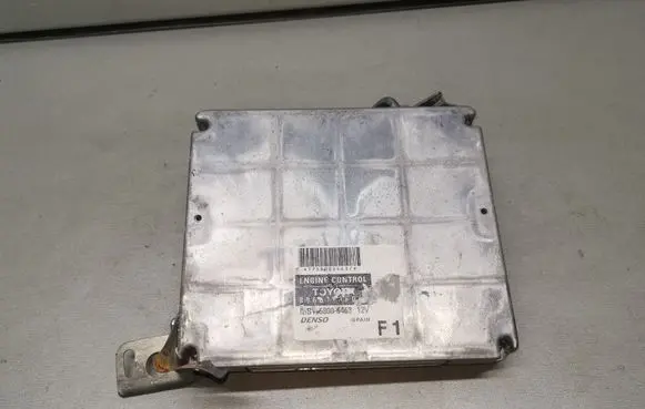 Toyota Corolla Verso AR10 Engine control unit/module 1758006463