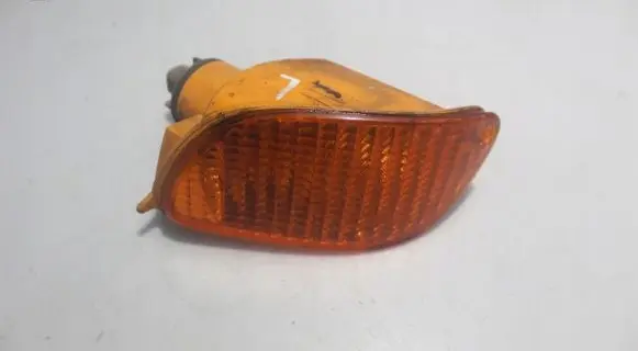 Ford Focus Front indicator light