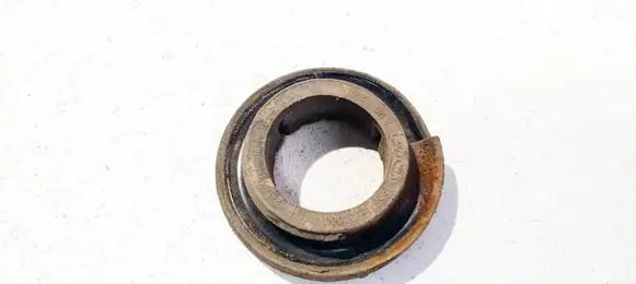 Hyundai i30 Front coil spring rubber mount 553412R000