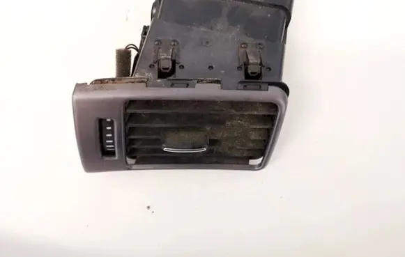 Audi A6 S6 C5 4B Dash center air vent grill 4B1820901