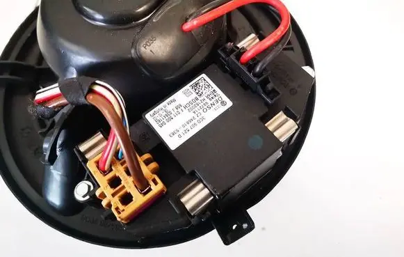 Mitsubishi Lancer X Heater blower motor/fan resistor 3c0907521d 997211a