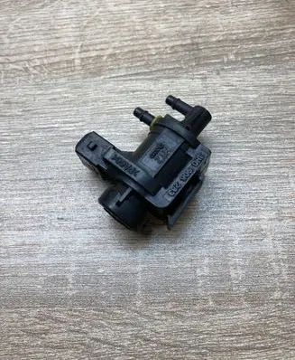 Volkswagen Golf III Turbo solenoid valve 1H0906283