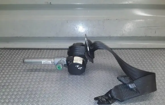 Volvo S80 Rear seatbelt 8639762