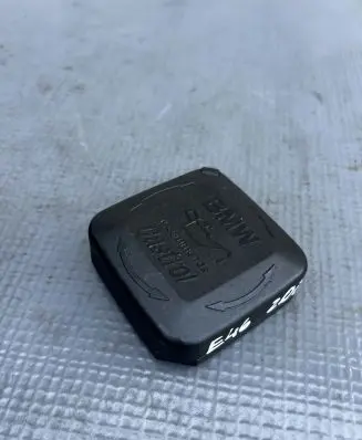 BMW 3 E46 Oil filler cap 7500568