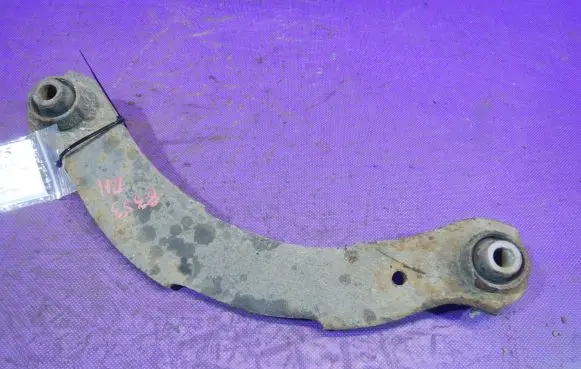 Mitsubishi Lancer VIII Rear control arm