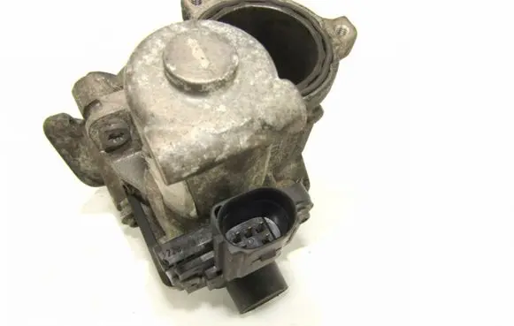 Volkswagen Caddy EGR valve 03G129637A