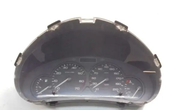 Speedometer (instrument cluster)