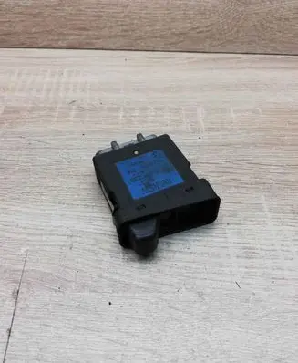 BMW 5 E34 Light switch 8351235