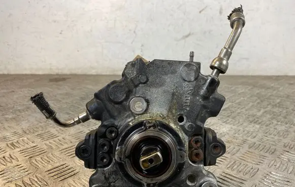 Opel Antara Fuel injection high pressure pump 25187376 0109112BER 187376