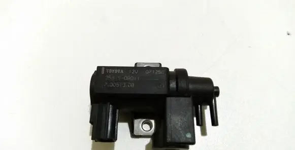 Toyota Avensis T250 Vacuum valve 258190R011 70051308
