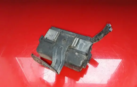 Suzuki Grand Vitara II Fuse module NOCODE