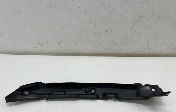 Polestar 2 Fender end trim 31688439