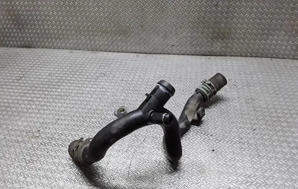 Mercedes-Benz A W169 Engine coolant pipe/hose A6402001452