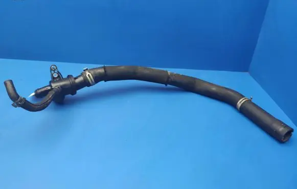 Mercedes-Benz B W245 Engine coolant pipe/hose A6402000515