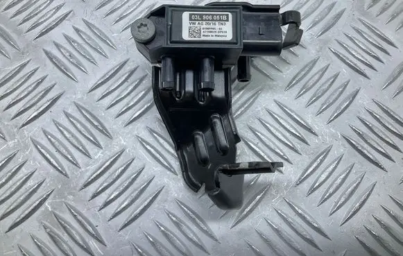 Audi A4 S4 B9 Exhaust gas pressure sensor 03L906051B
