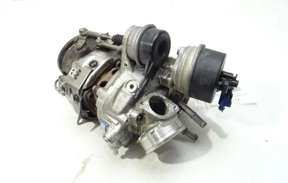 Volkswagen PASSAT B8 Turbo 03N253020G