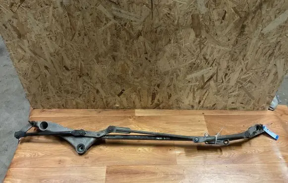 Mercedes-Benz B W245 Front wiper linkage 179639