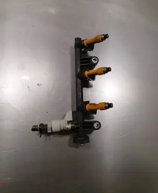 Toyota Yaris Fuel injection system set 2325040020