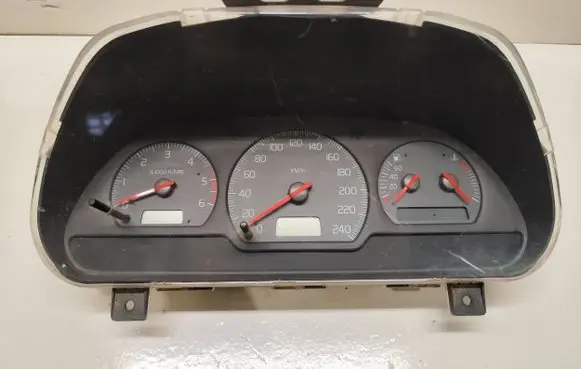 Volvo S40, V40 Speedometer (instrument cluster) 30887692 99W15D2 SW30887707