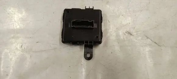 Audi A3 8Y Keyless (KESSY) go control unit/module 5WA959436