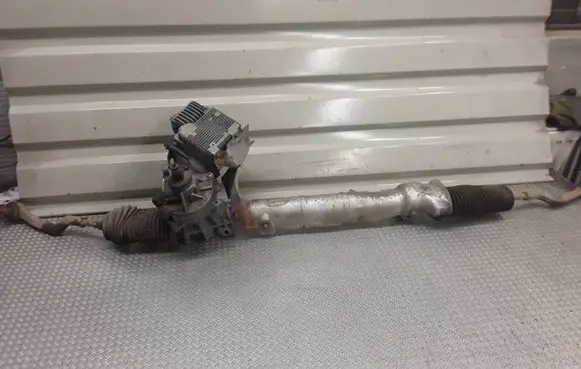 Mercedes-Benz A W169 Steering rack 6820000067