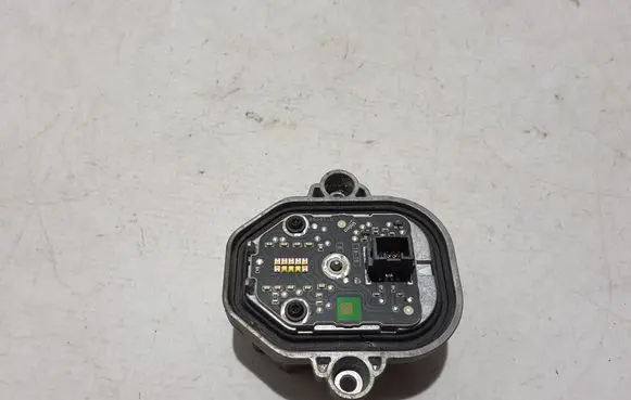 Volvo S90, V90 Xenon control unit/module E911613