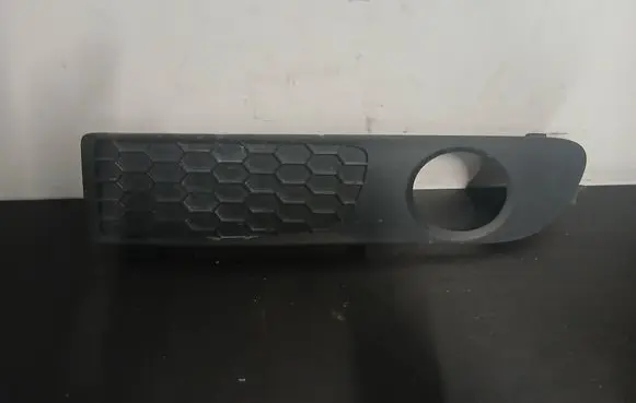 Volvo S80 Front fog light trim/grill 30655929 BP3ED