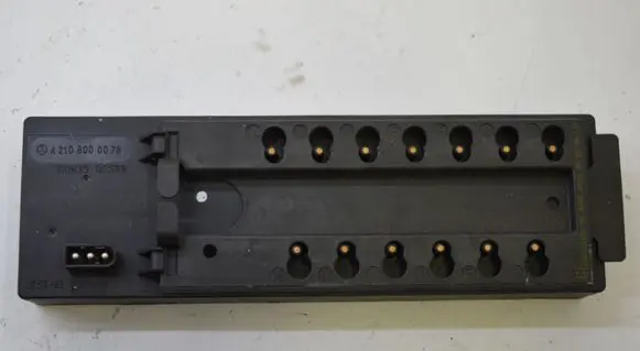 Mercedes-Benz E W210 Central locking vacuum pump A2108000078