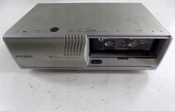 Mitsubishi Pajero Pinin CD/DVD changer 