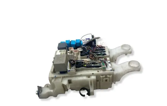 Iveco Daily 6th gen Fuse module 8273042020