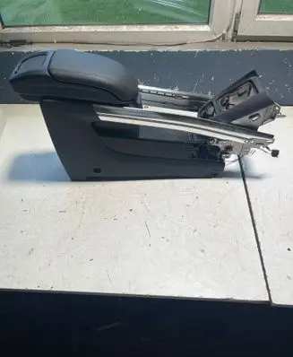 Opel Zafira C Center console 13377807