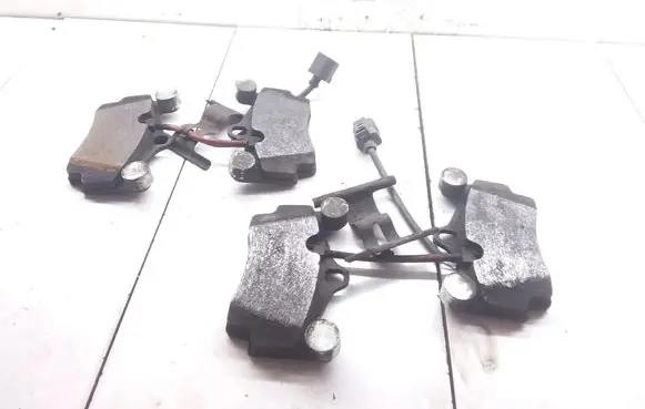 Volkswagen Touareg I Brake pads (rear) 