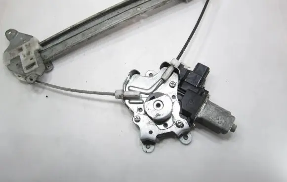 Mitsubishi Outlander Front door window regulator with motor MR573887LH