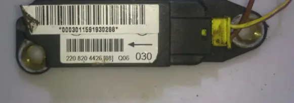 Mercedes-Benz S W220 Airbag deployment crash/impact sensor 2208204426
