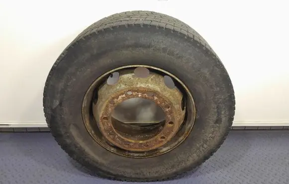 AC 428 R17 steel rim 
