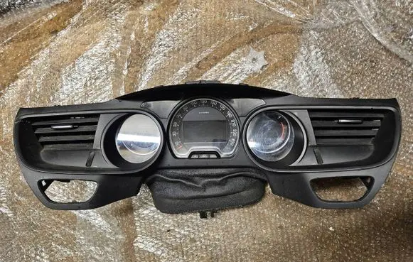 Citroen C5 Speedometer (instrument cluster) 9666330580 PE0003032 33217360401137