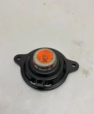 Mercedes-Benz E W211 Panel speaker A1698201802