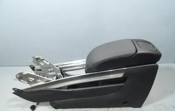 Opel Zafira C Center console