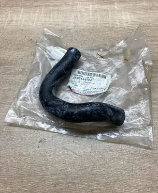 Opel Astra J Engine coolant pipe/hose 96144104