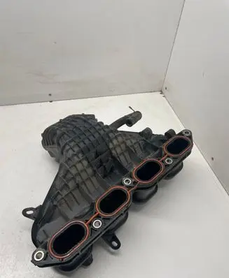 Toyota Auris E180 Intake manifold 1105869S01 1105870S01