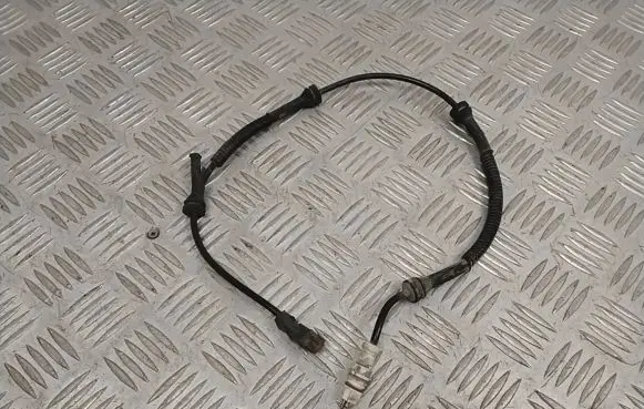 Renault Trafic II (X83) ABS brake wheel speed sensor SS20155