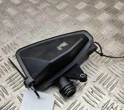 Mercedes-Benz GL X166 Intake resonator A6421400087