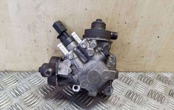 Audi A6 C7 Fuel injection high pressure pump 0445010641 059130755BF