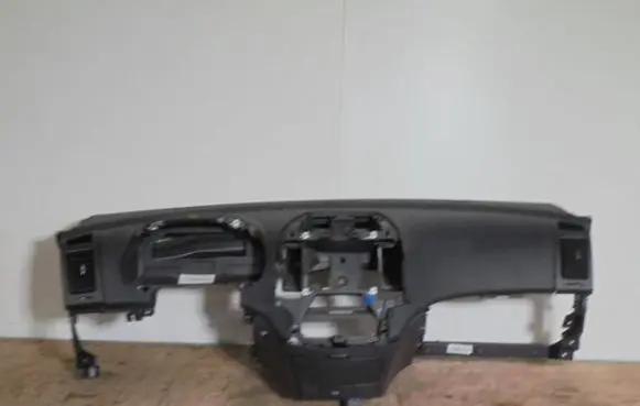 Hyundai i30 Dashboard 847112R000