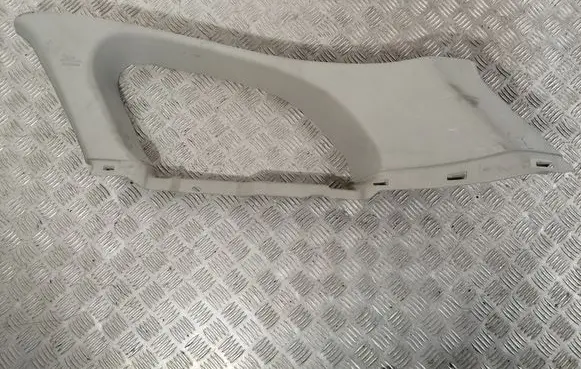(D)pillar trim (top)